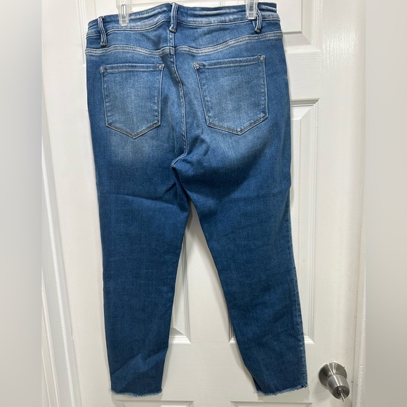 Vervet Skinny Jeans - Picture 2 of 6